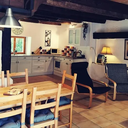 Les Pres D'agugnac Feriehus *