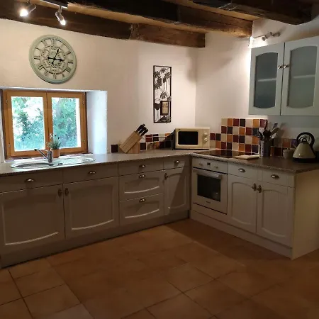 Les Pres D'agugnac * Sarrazac (Dordogne)